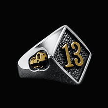 Load image into Gallery viewer, Dead Man’s Hand Signet